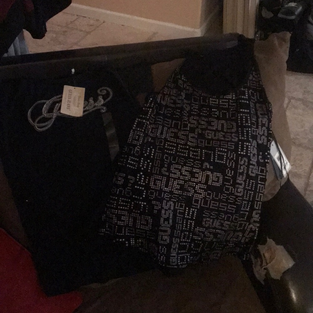 Guess tops